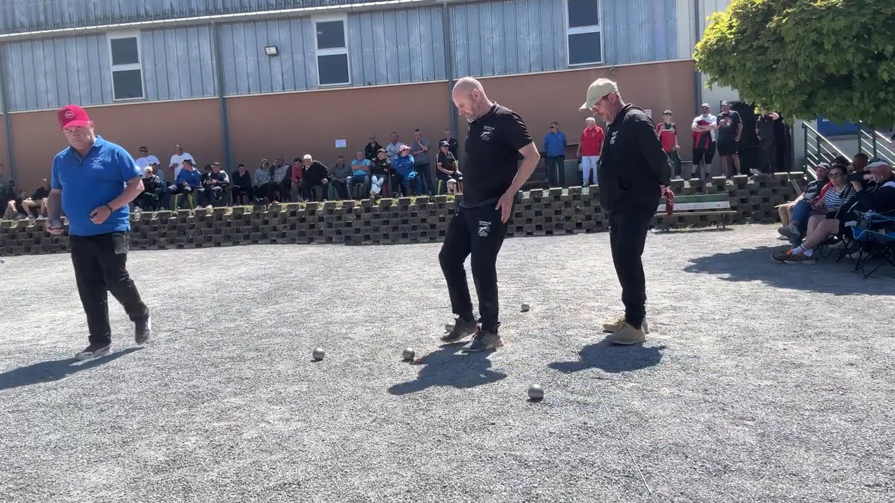 Miniature de la vidéo : Manche Department Petanque Doublette Demi Final Meme 1 Daykin/Bolle vs Le Bourgeois/Auvray