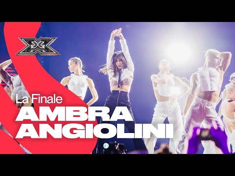 Ambra Angiolini canta T&#039;APPARTENGO a X Factor 2022