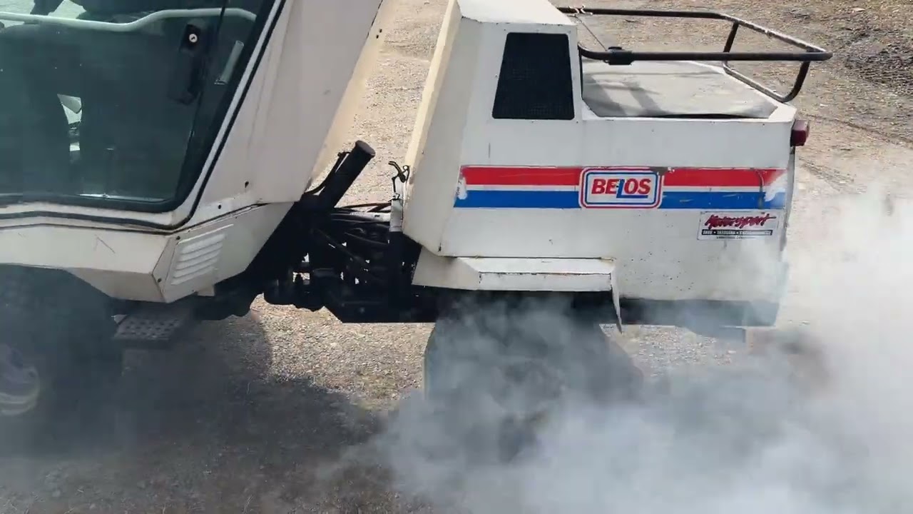 Redskapsbärare Belos 1500 4WD