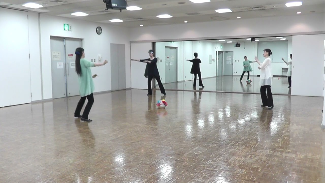 BeVo Yomi ベヴォヨミ בבוא יומי  -Shlomo Maman (Circle Dance)