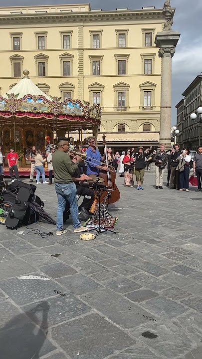 Great street band in #firenze #enjoyment #travel #song #florence #bellaciao