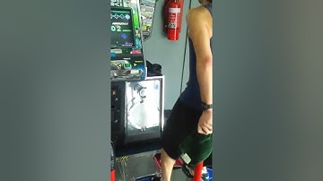 DARQs plays DDR X2 - Ghetto Blasta Deluxe (Xythar Edit)