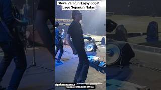 Steve Vai Pun Enjoy Joget Lagu Separuh Nafas #dewa19allstars