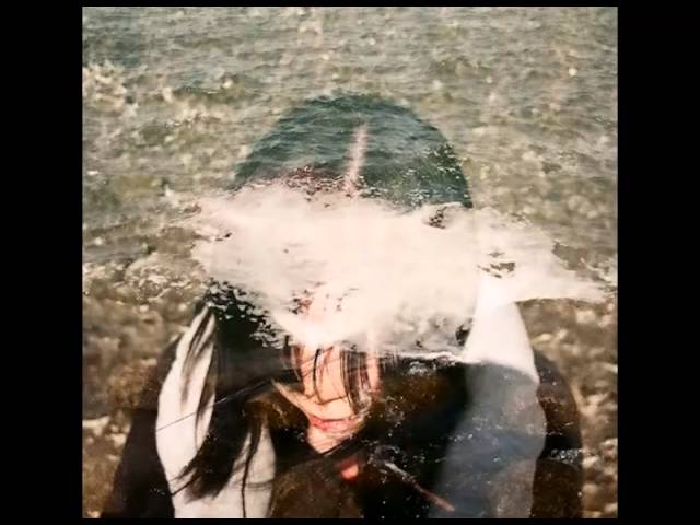 Guarda LLLL "Spider Web" su YouTube Guarda LLLL "Spider Web" su YouTube