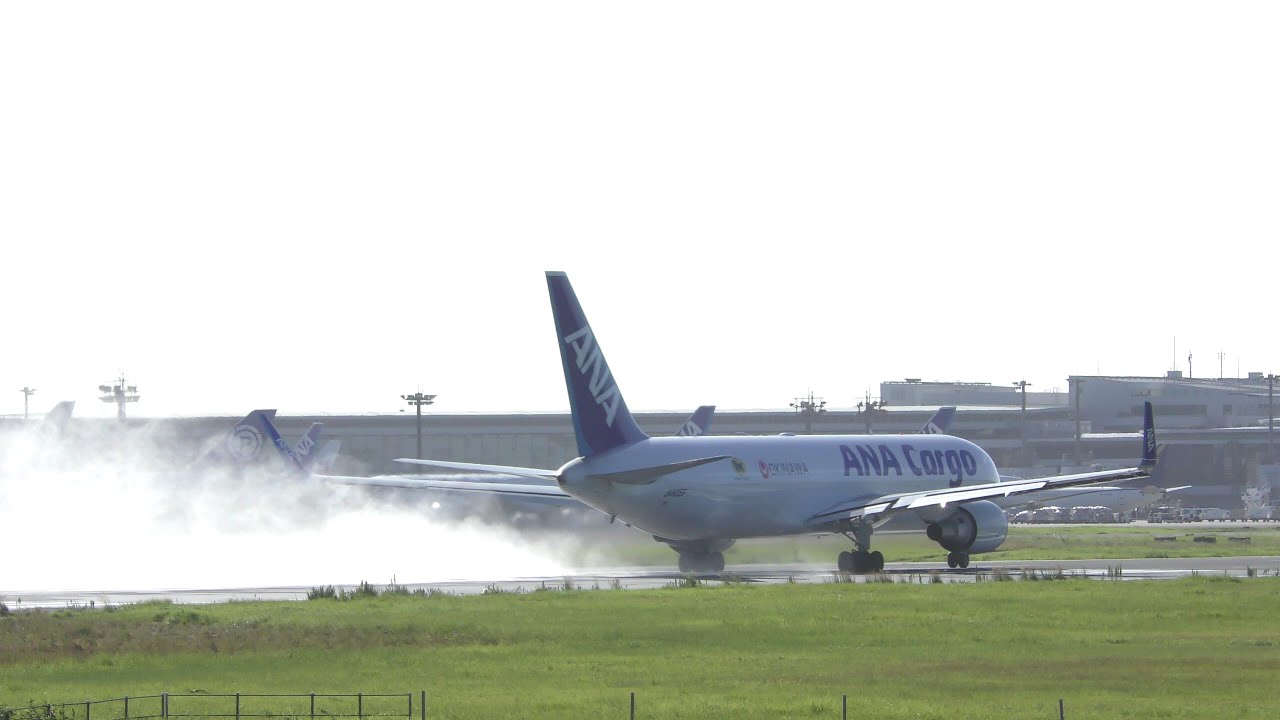 ✈[4K] 水しぶきを巻上げ ANA Cargo B767F JA605F takeoff @Narita Airport rwy16R(成田空港/NRT)