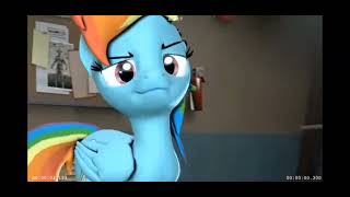 Rainbow Dash farting and dancing