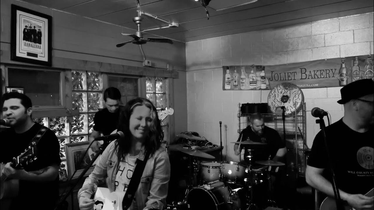 crooked-tails-at-the-famed-drunken-donut-joliet-youtube