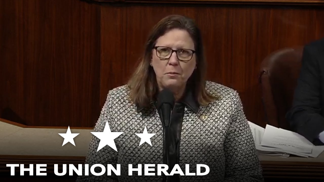 Член палаты представителей Джонсон выступил с речью по поводу законопроекта о программе профессио...