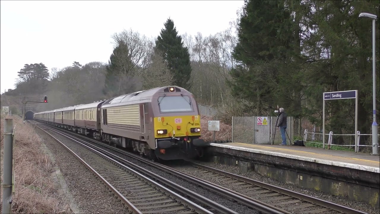 DB Cargo 67024 & 67005 At Sandling Working 1Y44 Folkestone West To London Victoria