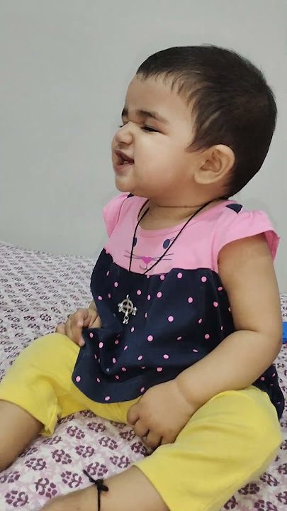 dum dum Tika Tika 😁... cute baby girl video 🥰