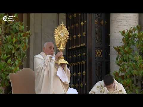 Pope: Corpus Christi Is A Call To Be Close To Others