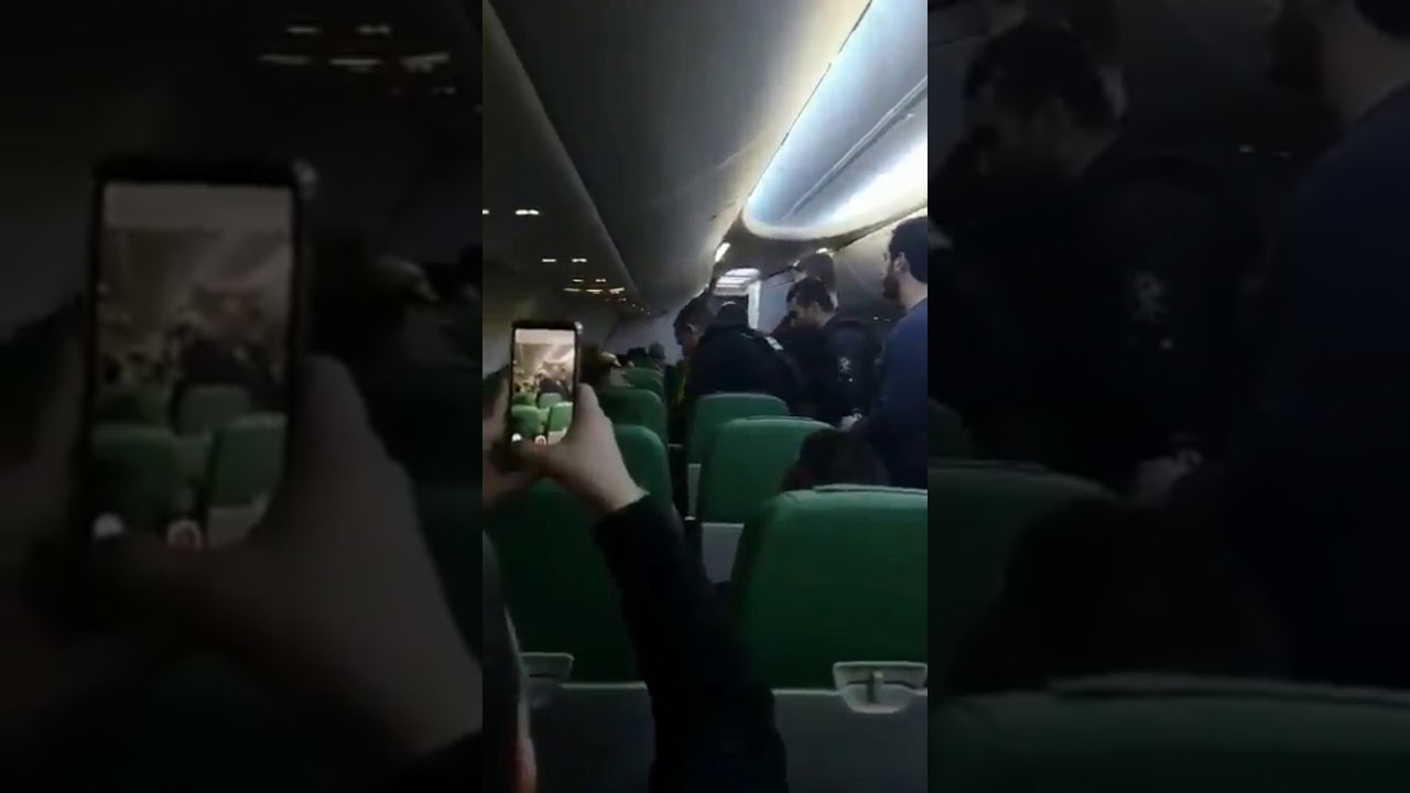 Pánico en un avión de Air France un musulmán agredió a una azafata y hubo un aterrizaje de emergencia