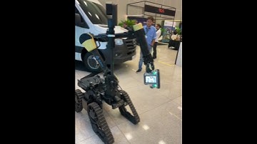 Handheld X-Rays in the hands of a robot for the first time. #shorts