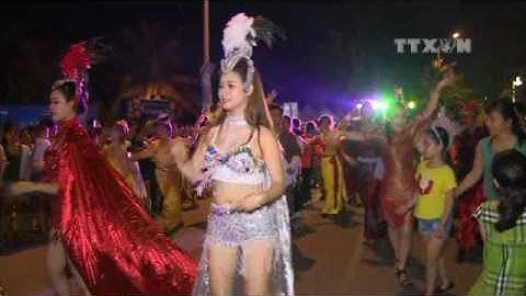 Rực rỡ sắc màu vũ hội đường phố Đà Nẵng