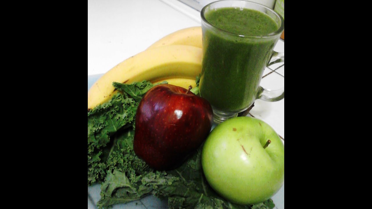 Weight loss green smoothie with kale