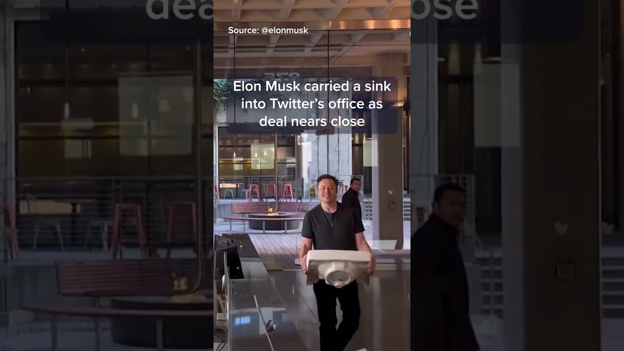 Elon Musk carried a sink into Twitter as deal nears close #Shorts