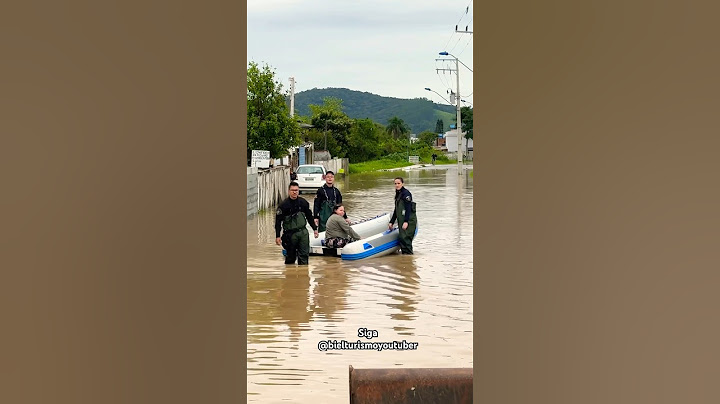 Enchentes em SC - Várias pessoas e animais foram socorridas em Itajaí SC ​⁠ #enchente