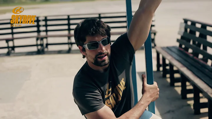 Back Tracking Exit feat Julian Barthel - Skydive Spain Monthly Flying Tip