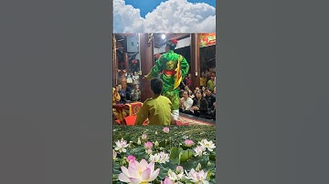 Giá Vương Quan Đệ Nhị múa cờ kiếm