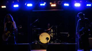 Young Distractions - &quot;I&#39;m On My Way&quot; at Bottom Lounge 12-14-2011
