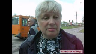 Видео Новости-N: В Николаеве пострадала женщина при выходе с автобуса(, 2015-05-09T10:53:31.000Z)