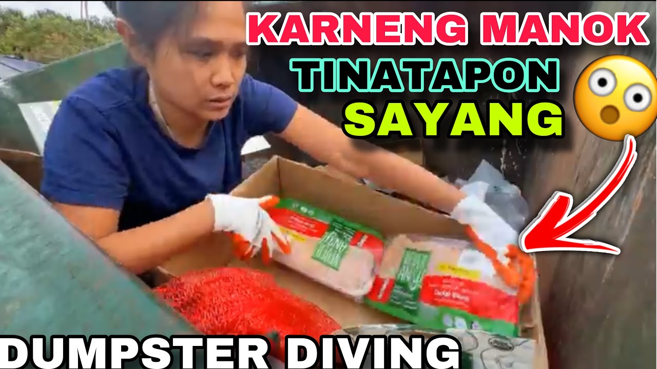 Копаясь в мусорке, я обнаружил куриное мясо, его много выбрасывают, и я нашел его, когда копал.