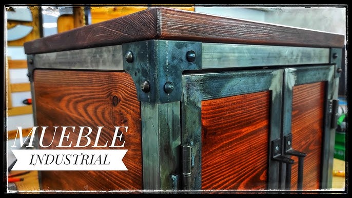 MUEBLE DE HERRAMIENTAS, ESTILO INDUSTRIAL 