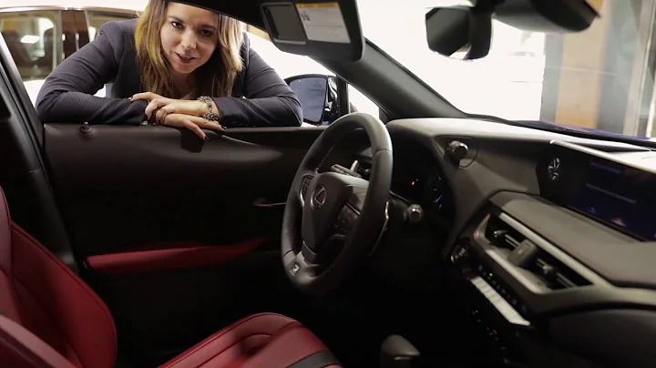 Experience the 2019 Lexus UX with Vanessa Kahn fro...