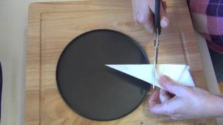 How to line a circular cake tin