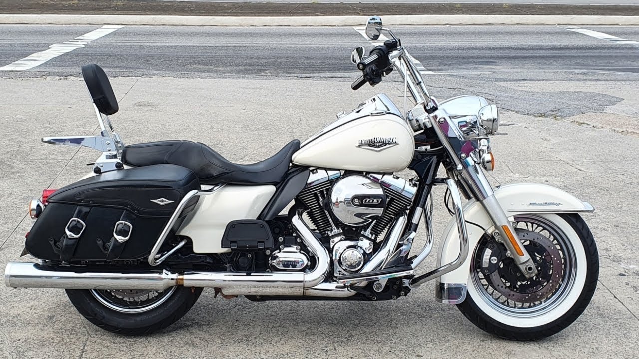 Rodolfinho da Z- Testando HARLEY DAVIDSON ROAD KING CLASSIC 2014