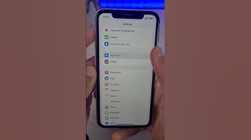 Offload Unused Apps on iPhone #iphone #iphonetricks #ios #offload #appstore #clearcache #storage