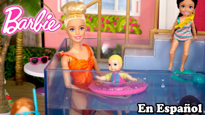 Familia Barbie y Ken Juegan en la Piscina y Rutina de Noche