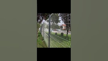 Show  3D curved wire fence client feedback with video #fencing#3Dcurve mesh fence