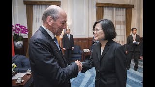 20180911 總統接見法國國民議會友臺小組艾畢雍議員一行