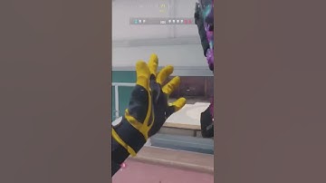 1v5 Clutch (riot shields don’t phase me) #cod #mw3 #callofduty #cdl #modernwarfare #shorts #fps