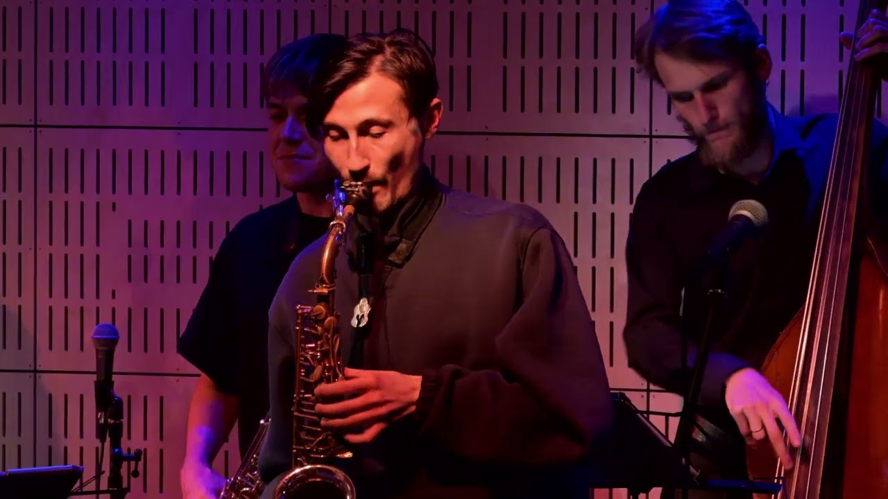 Dmitry Safonov Quintet - On the road (A.Osipov)