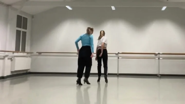 Julia Hackett dance