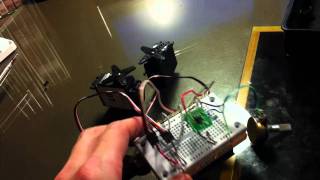 QUT DNB601 Accelerometer and 2 servos