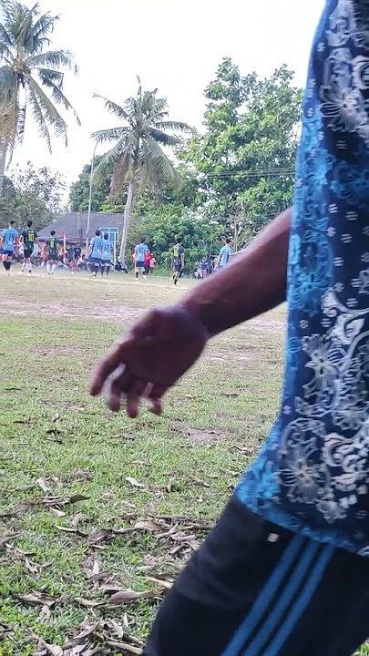 video bola kaki, gol yg sangat seru, llemparan kuat seperti arahan pemain team nas indonesia,