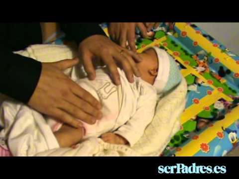 Estreñimiento en bebés: cómo aliviarlo - YouTube