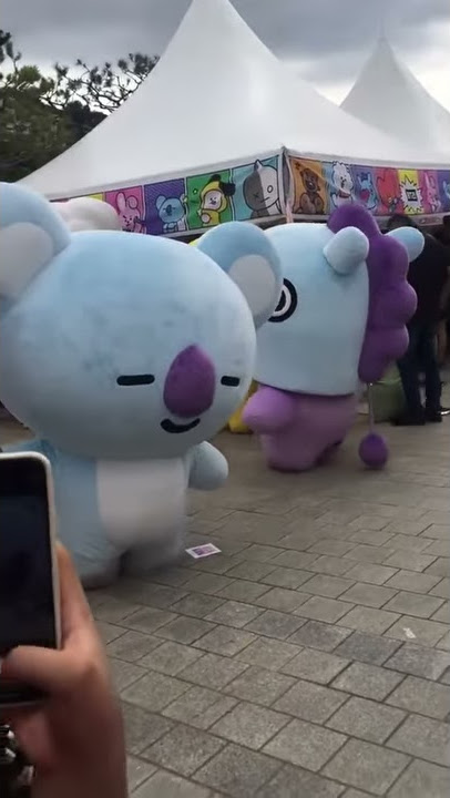 190616 Mang dancing while Koya wobbling around at the BTS 5th Muster