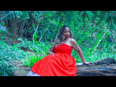 Official Video BlueFire- Mercedes Nicole-