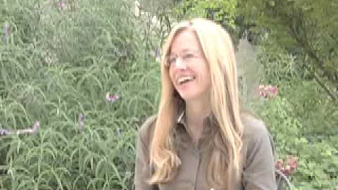 Elizabeth Hausler - United States & Indonesia