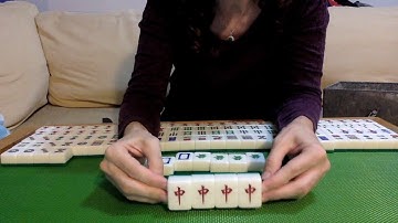 Hong Kong Mahjong with my Mother-in-Law: Part 2 - Explaining the Tiles