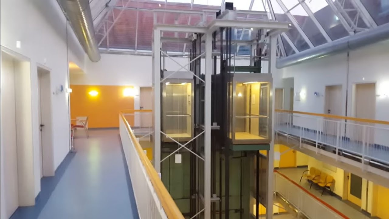 Späte Otis Europa 2000 Glas Aufzüge (Late Otis Europa 2000 lifts) @Hauptplatz 3, 8130 Frohnleiten