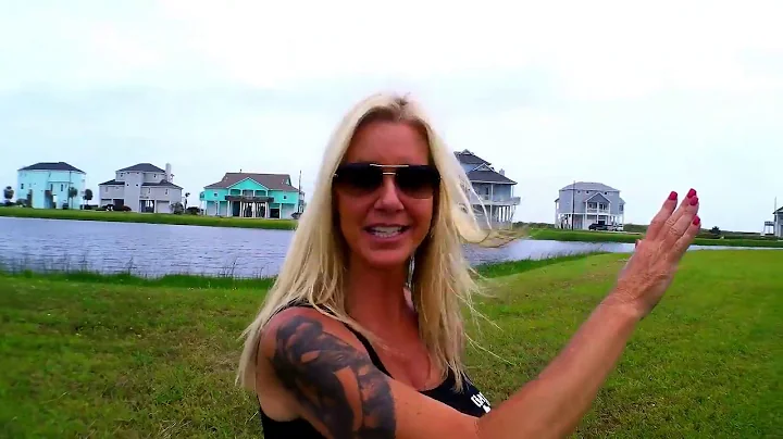 Shannon Jumps In Water To Save 8 Foot Alligator
