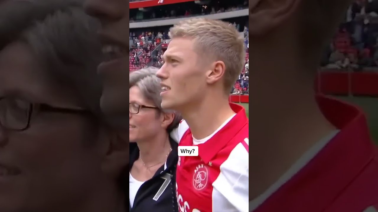 Throwback 2015 Ajax Players Honoring MothersDay With Their Moms A Sweet Gesture 