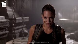 Lara Croft: Tomb Raider: Defeating the Guardian Statues of Angkor (HD CLIP)