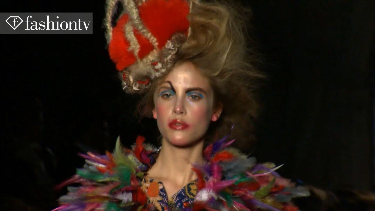Vivienne Westwood Red Label Show Fall 2011 London Fashion Week | FashionTV - FTV.com