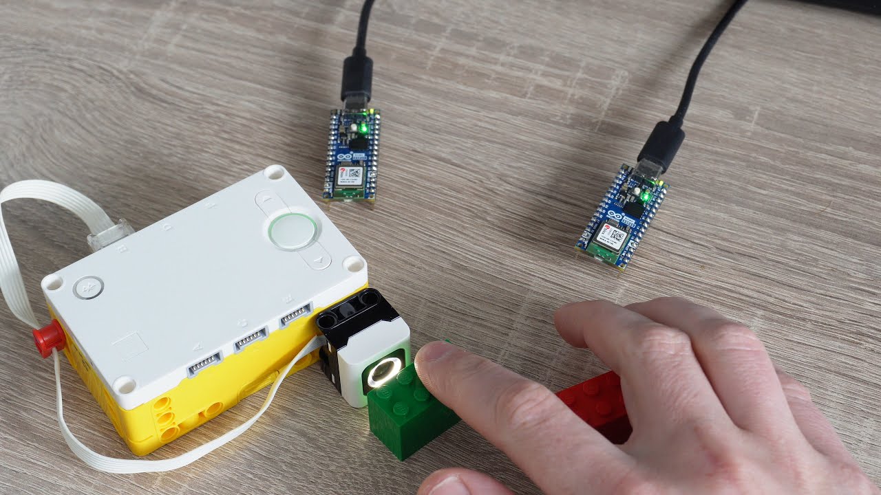 Wireless messaging between MicroPython (and LEGO) boards with BLE - YouTube